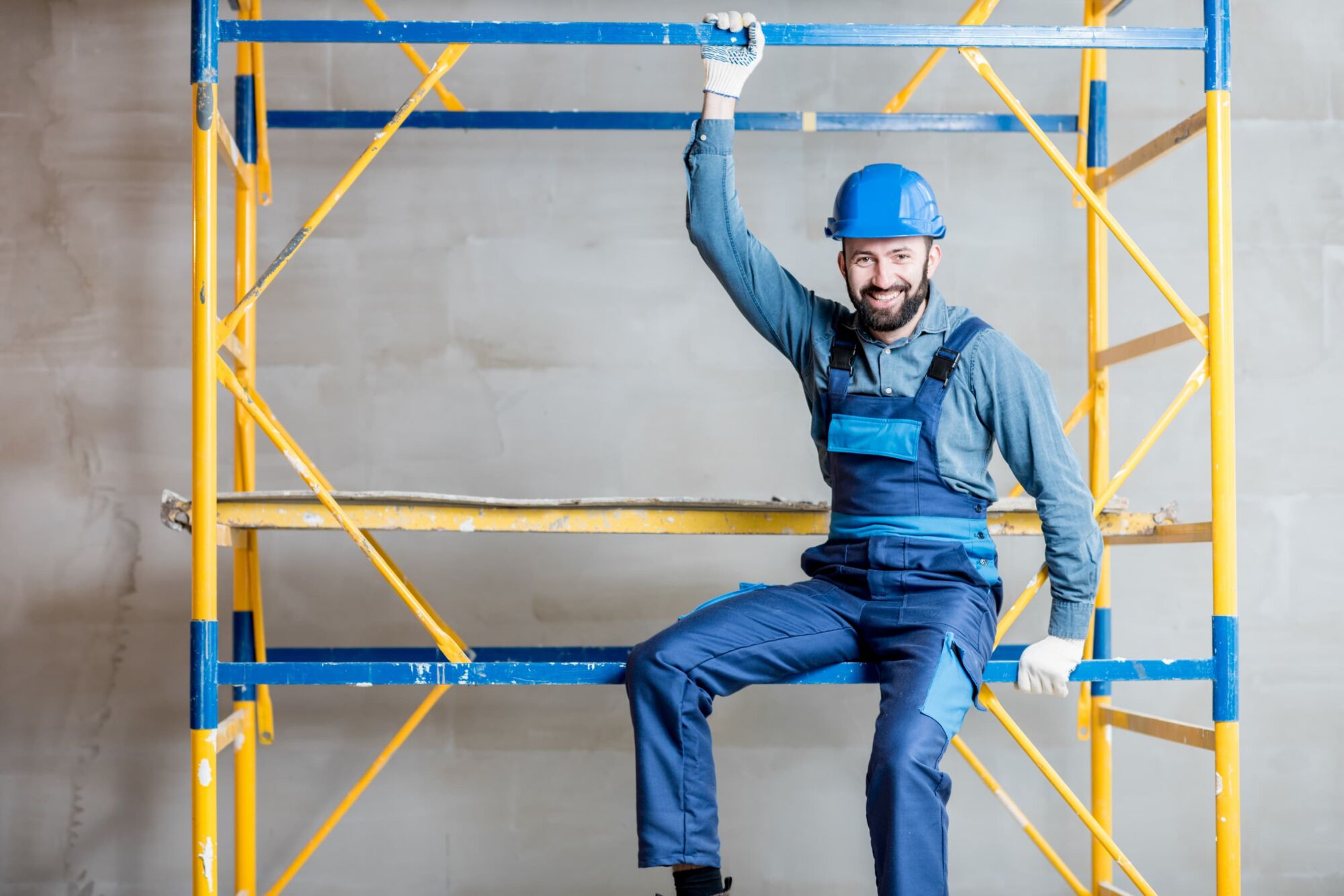 ADOBESTOCK_197858264 1 | Altitude Echafaudage Comment utiliser un échafaudage roulant pour vos travaux ? Haguenau